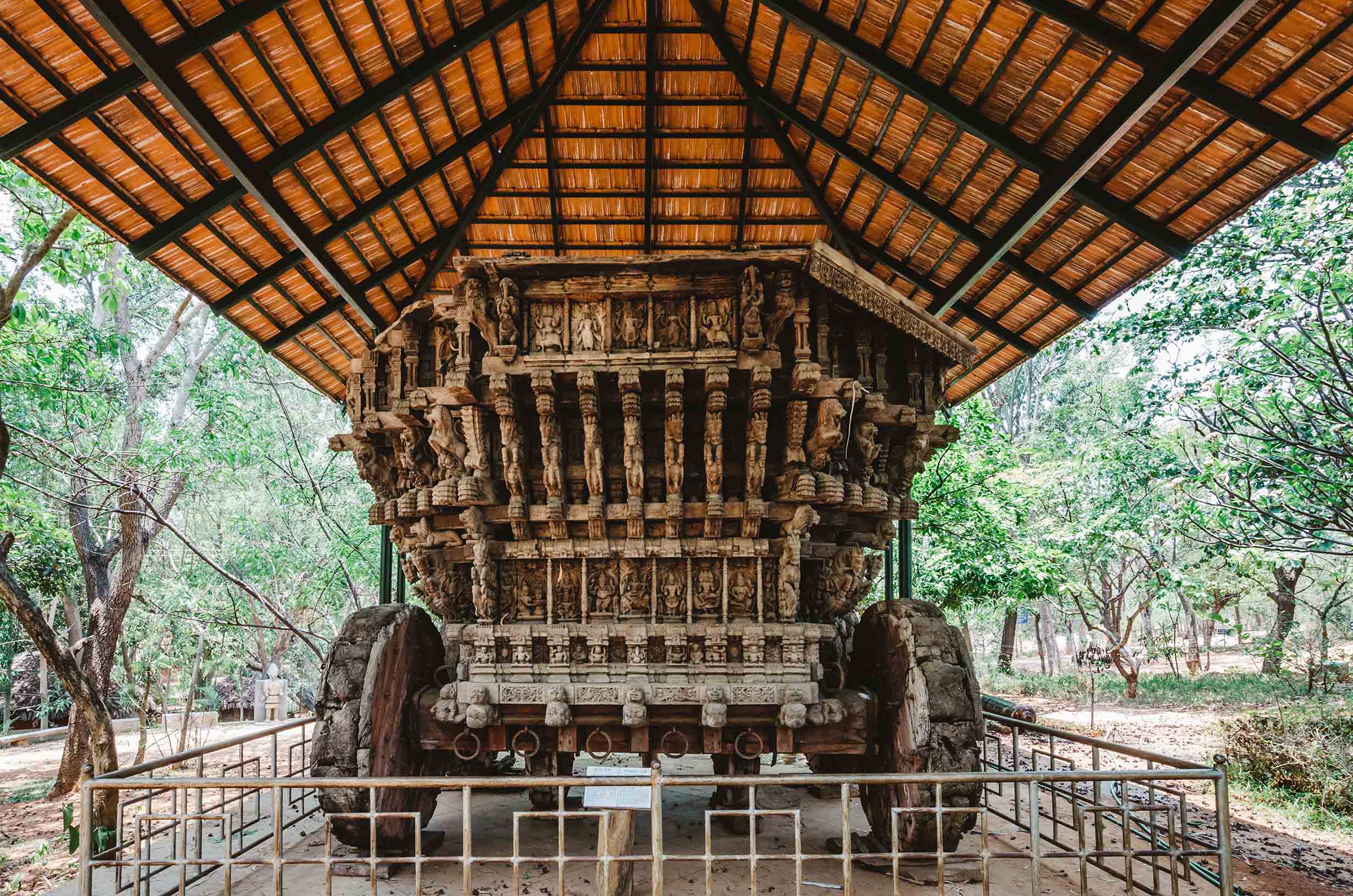 Wooden chariot 