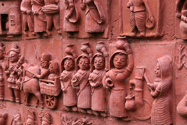 Photograph of a terracotta mural at Indira Gandhi Rashtriya Manav Sangrahalaya