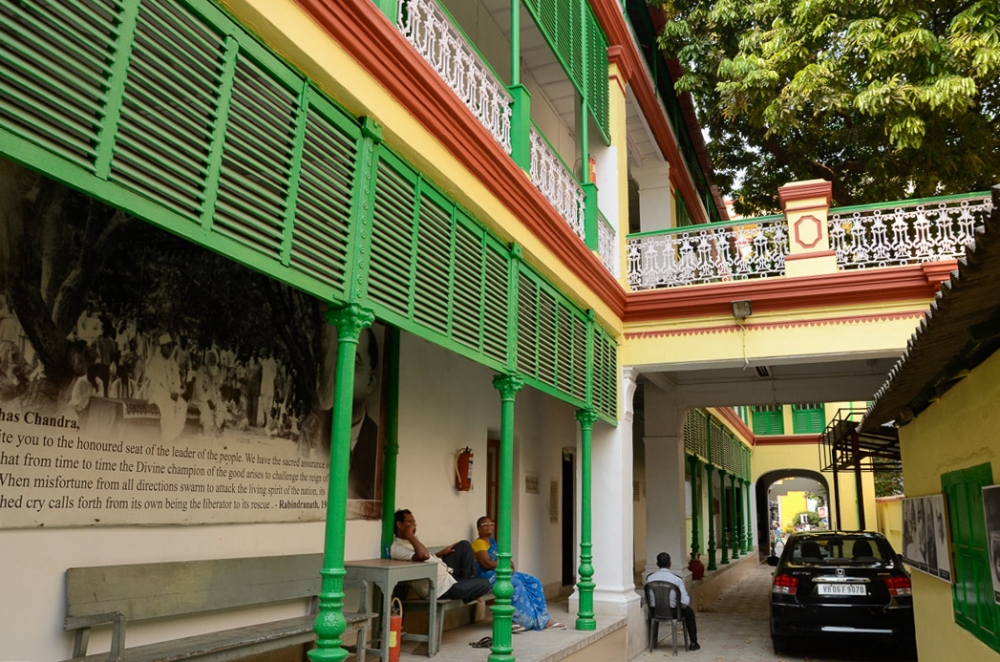 Established by the Netaji Research Bureau in 1961, the museum has a vast collection of items on Subhas Chandra Bose.